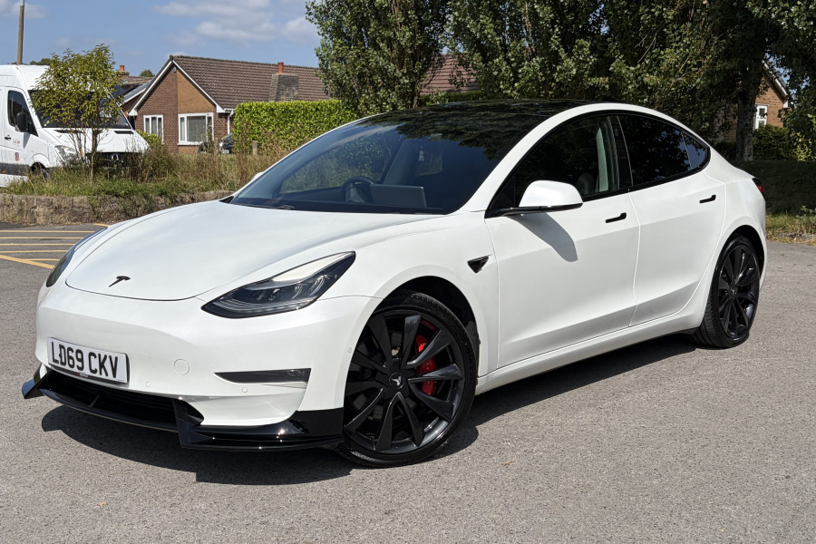 Tesla Model 3  