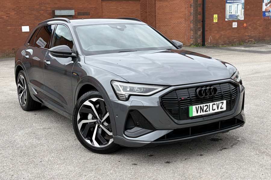 Audi E-tron 