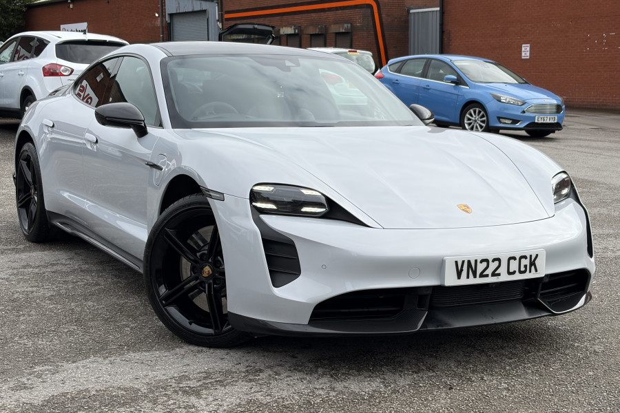 Porsche Taycan  
